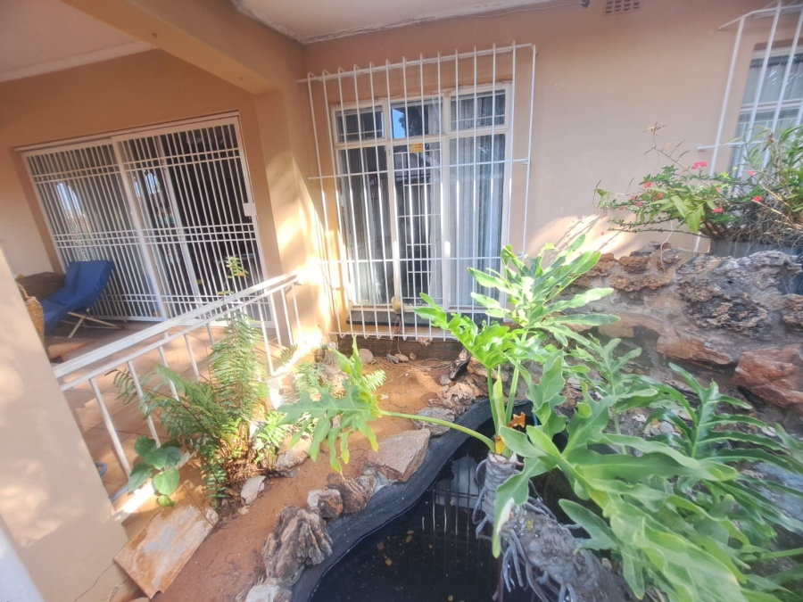 4 Bedroom Property for Sale in Protea Park North West